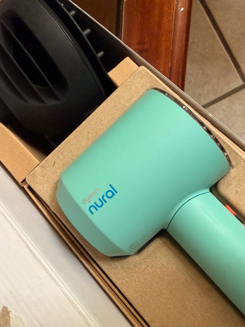 Dyson Supersonic Nural Hairdryer Topaz - Picture 4 of 13